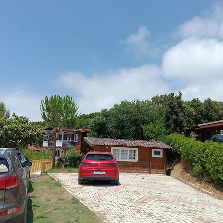 Plazhi Gjeneralit - Small Cabins - Bungalows - Apartaments - Villas - Suite Kavaje Exteriör bild